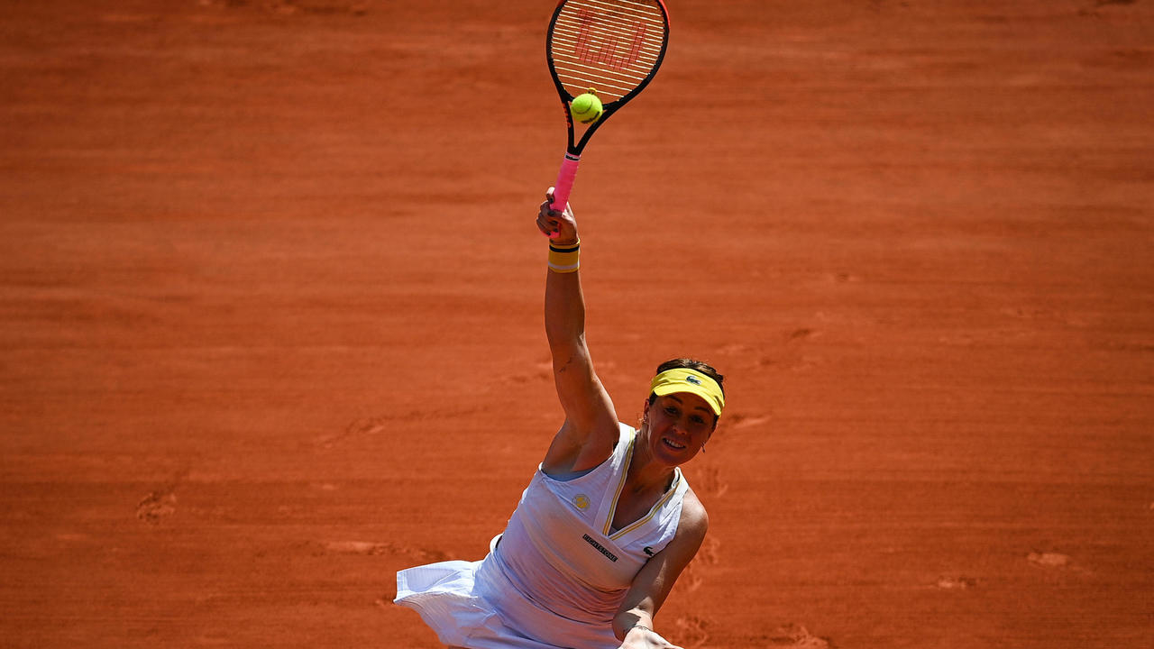 رولان غاروس: كرايتشيكوفا تنقذ نقطة خسارة المباراة لتلاقي بافليوتشنكوفا في النهائي