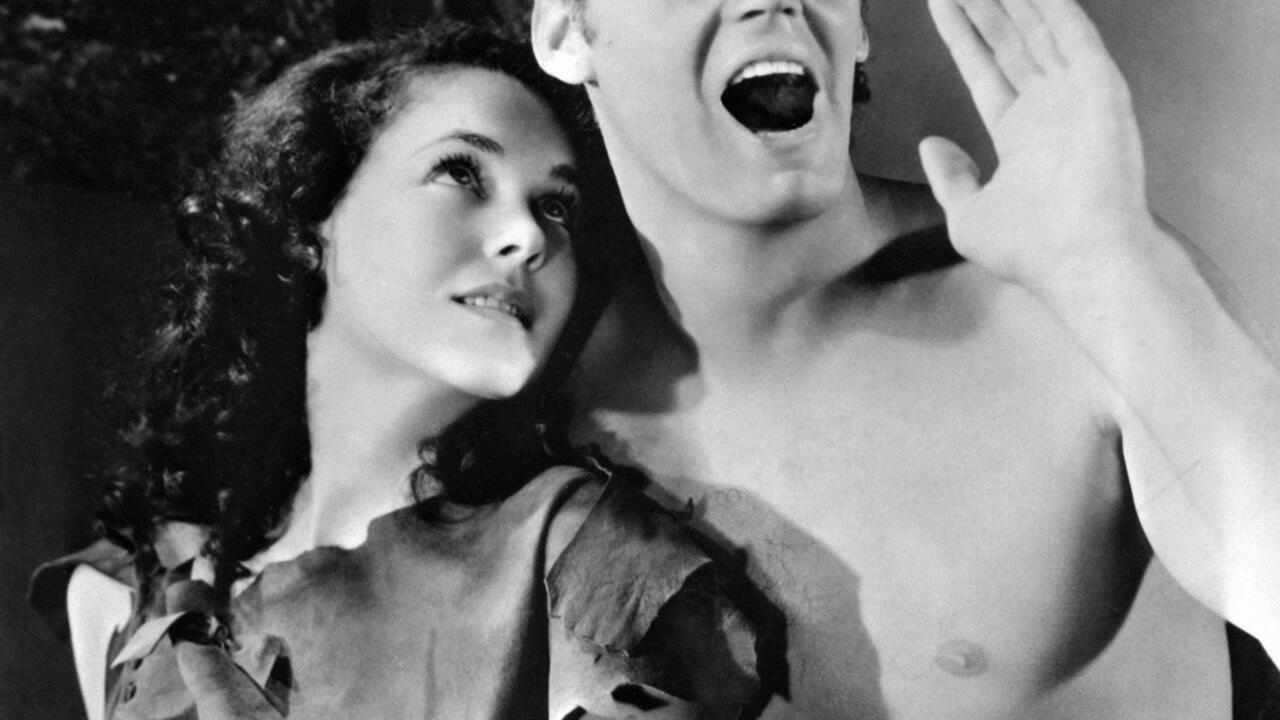 باريس 1924: الإجادة الأدبية والفنية… والعالم يكتشف “طرزان” ويعجب بنورمي