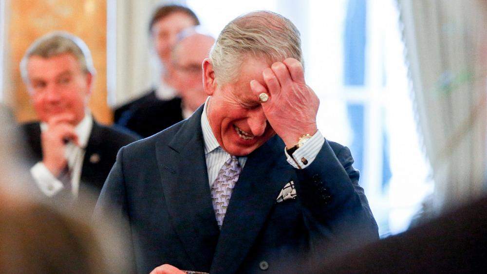 مساعد سابق للأمير تشارلز متهم باستغلال النفوذ لمساعدة رجل أعمال سعودي