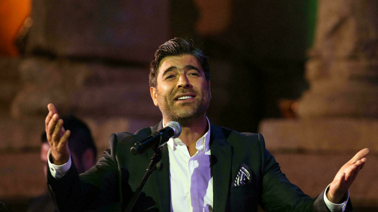 الفنان اللبناني وائل كفوري يتعرض لحادث سير شمال بيروت