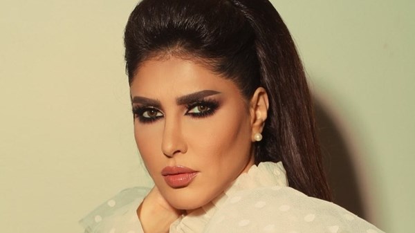 زهرة-عرفات:-أدفع-ضريبة-التزامي.-فما-القصة؟