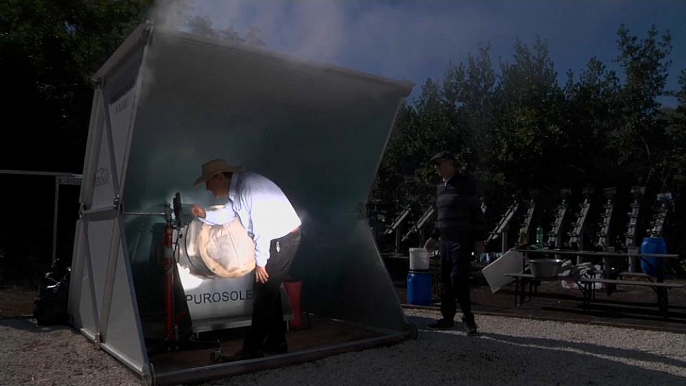 مشروع إيطالي لتحميص حبوب القهوة عبر أشعة الشمس بدلا من طريقة التحميص التقليدية