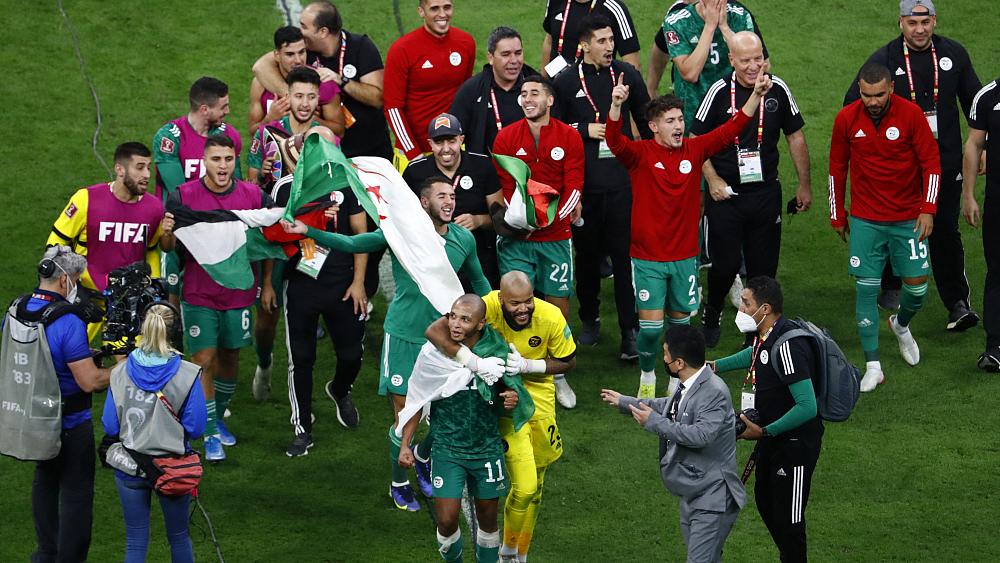 الجزائر تهزم تونس وتحرز لقب بطولة كأس العرب