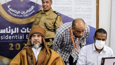 احتفال وامتعاض.. هكذا تفاعل رواد منصات التواصل مع عودة سيف الإسلام القذافي إلى سباق الرئاسة
