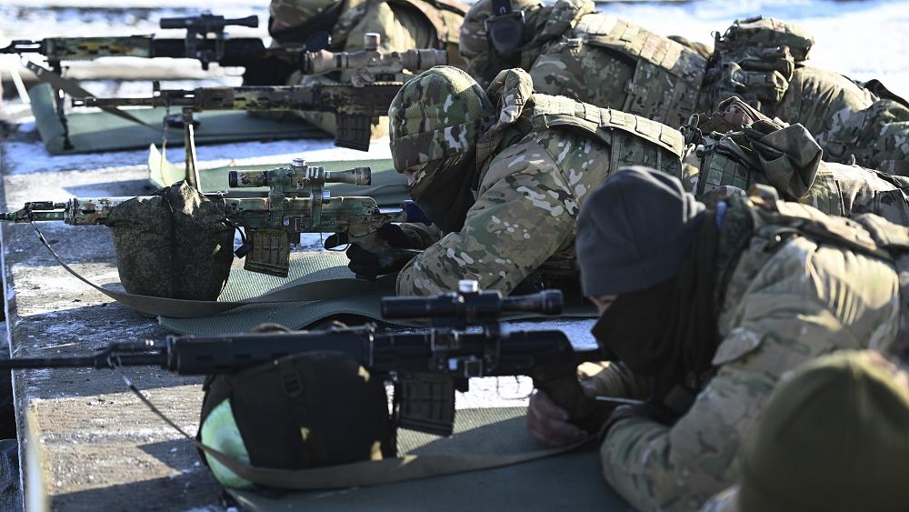 الأزمة الأوكرانية: واشنطن تصعد عقوباتها الاقتصادية وموسكو تستمر في مناوراتها العسكرية على الحدود