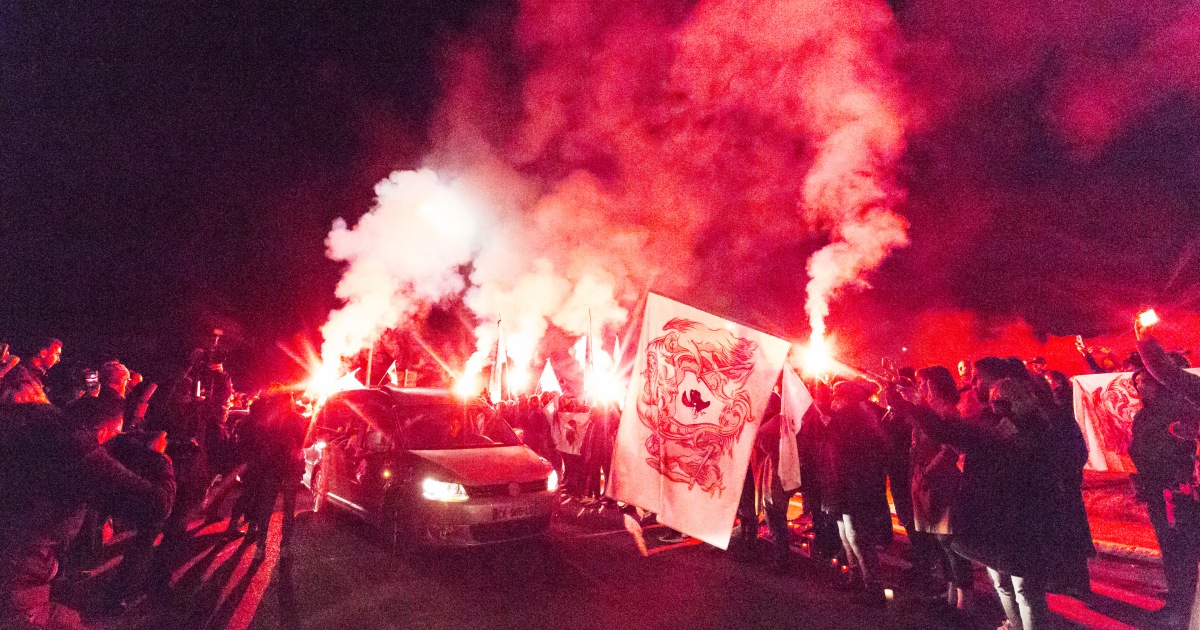 تصاعد الاحتجاجات المطالبة بالانفصال في جزيرة كورسيكا الفرنسية.. هل تنجح عروض ماكرون في تهدئتها؟