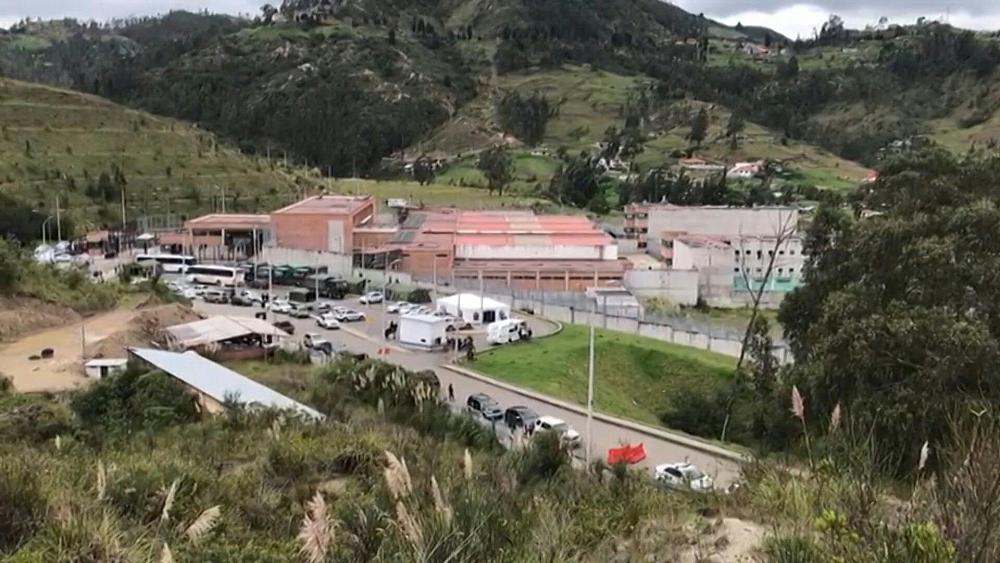 مقتل 12 سجينا على الأقل في أعمال تمرد في سجن بالإكوادور