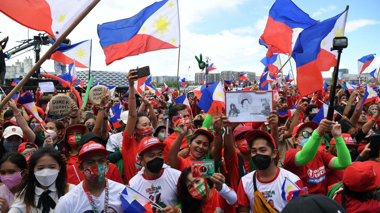 حملة الانتخابات الرئاسية في يومها الأخير في الفيليبين