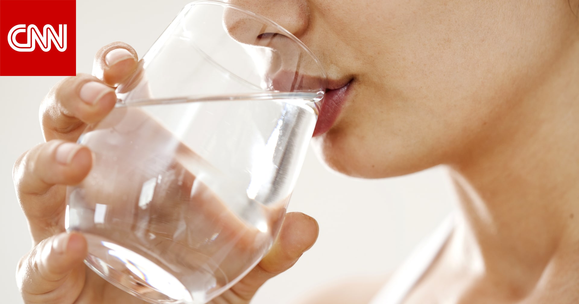 هل يجب شرب السوائل بكثرة خلال وجبة السحور لحمايتك من الجفاف في رمضان؟