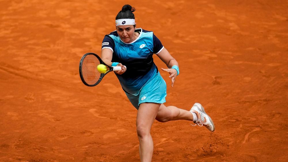 شاهد: كيف يستذكر مدرب لاعبة التنس التونسية العالمية أُنس جابر بداياتها؟