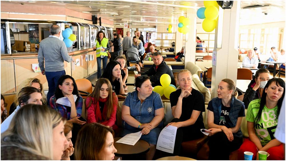 كيف يطارد شبح الاستغلال الجنسي الأوكرانيات اللاجئات خارج بلادهنّ؟