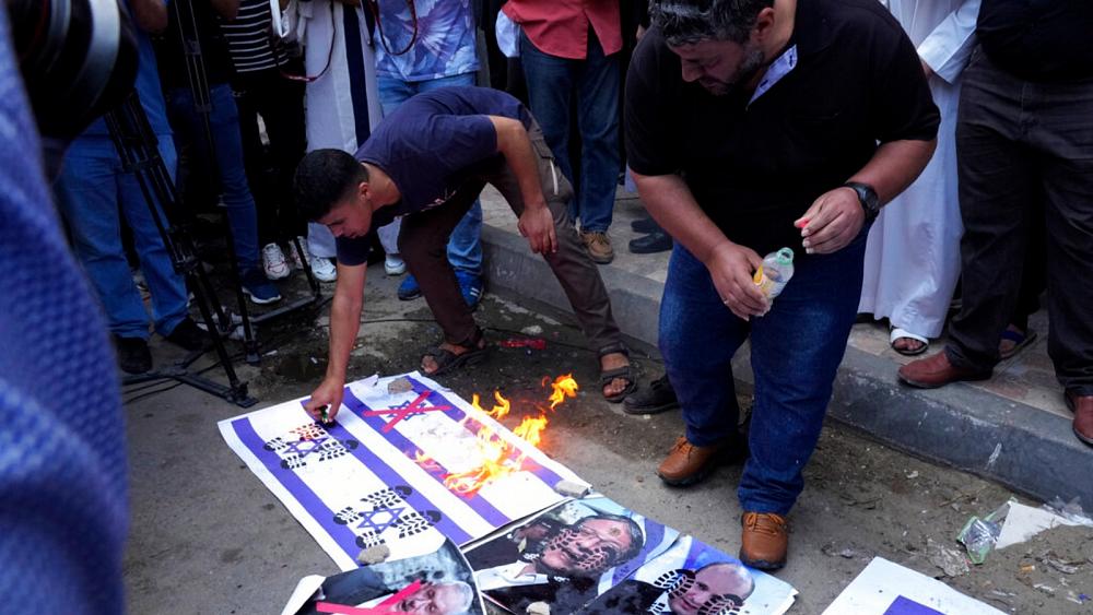 حماس تتحدى إسرائيل بسبب مسيرة الأعلام في القدس