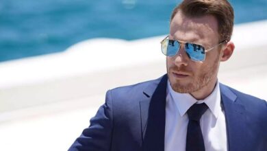 أوسم ممثل تركي 2022 كرم بورسين وهاندا ارتشيل الأجمل