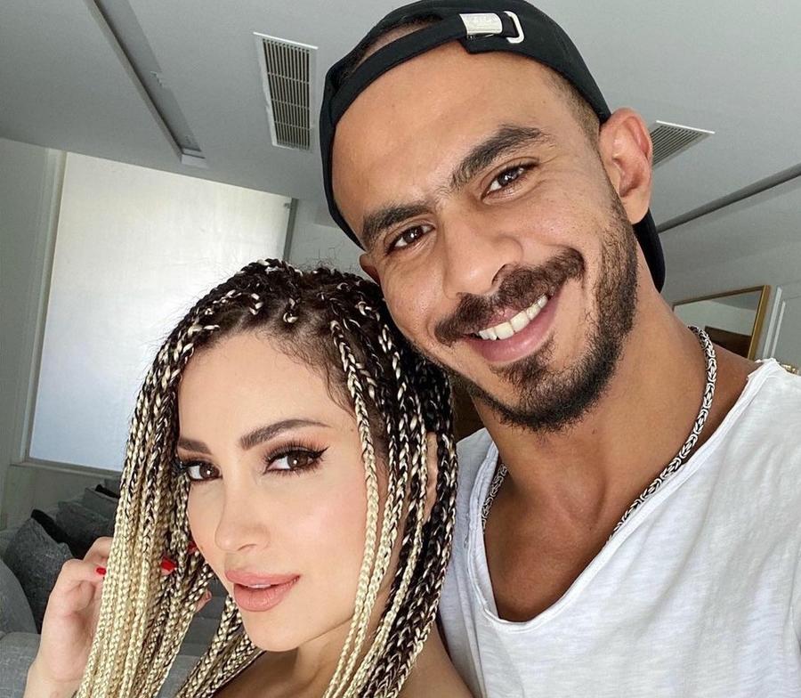 فيديو رومانسي يجمع لحظات جميلة لنسرين طافش وزوجها