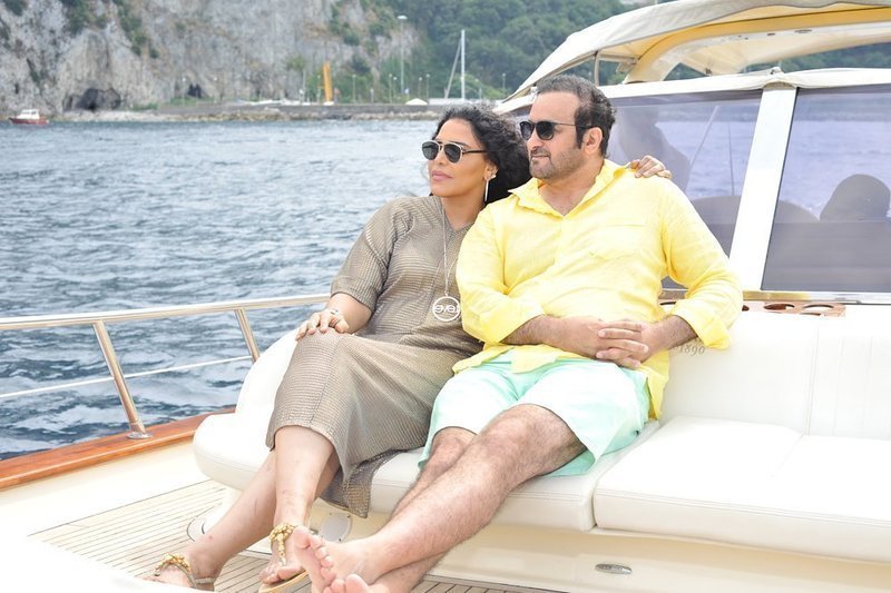 أحلام تتصدر اهتمام الجمهور بصور إجازتها في أوروبا