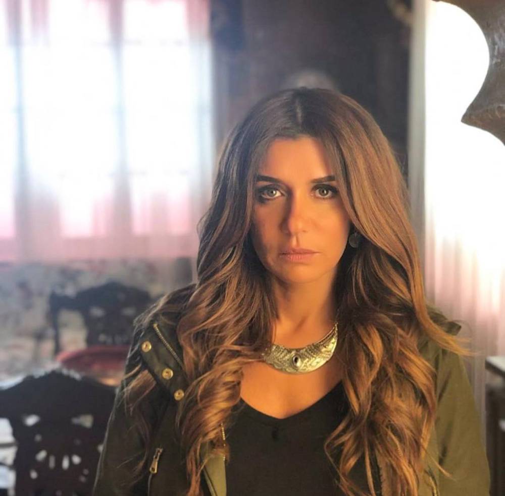 محضر في قسم الشرطة في غادة عادل بسبب جروب الماميز