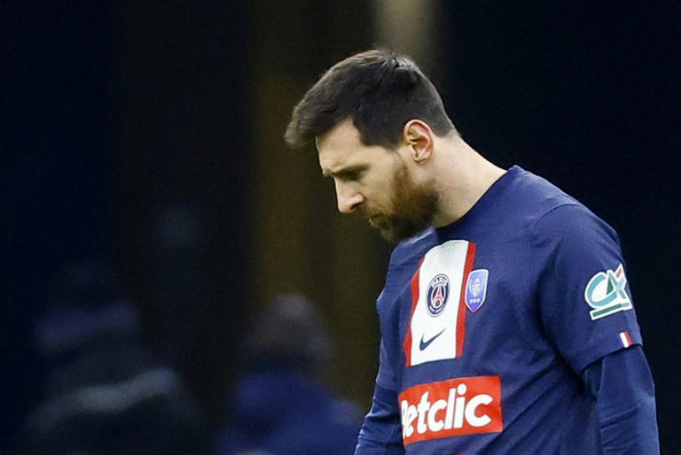 بيان عاجل من باريس سان جيرمان بشأن ميسي