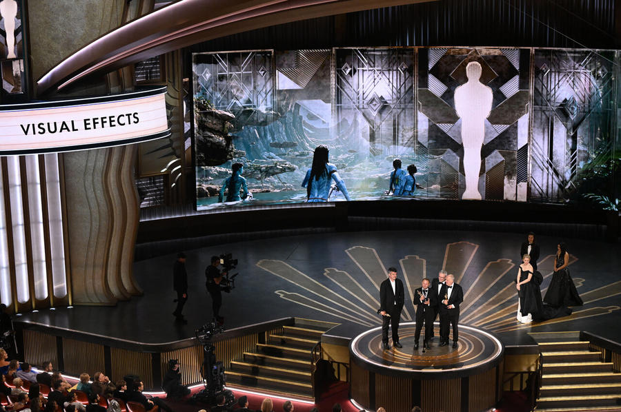 فيلم Avatar بجزئيه يتصدر قائمة أعلى الإيرادات في هوليوود