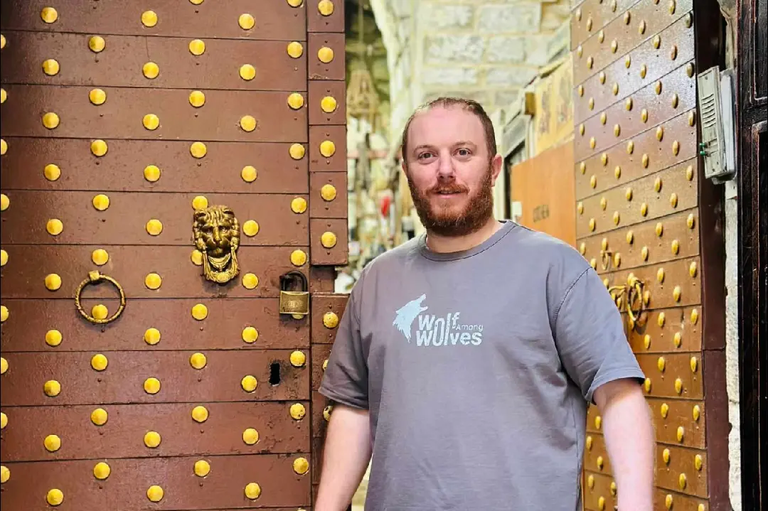 نصائح معتز جمال للعناية بالبشرة في فصل الصيف دليل شامل للحصول على بشرة صحية ونضرة