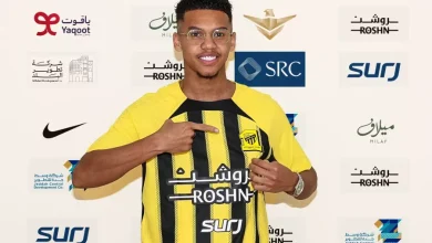الاتحاد يضم لاعب الهلال معاذ فقيهي