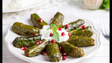 محشي ورق عنب باللبنة والجوز