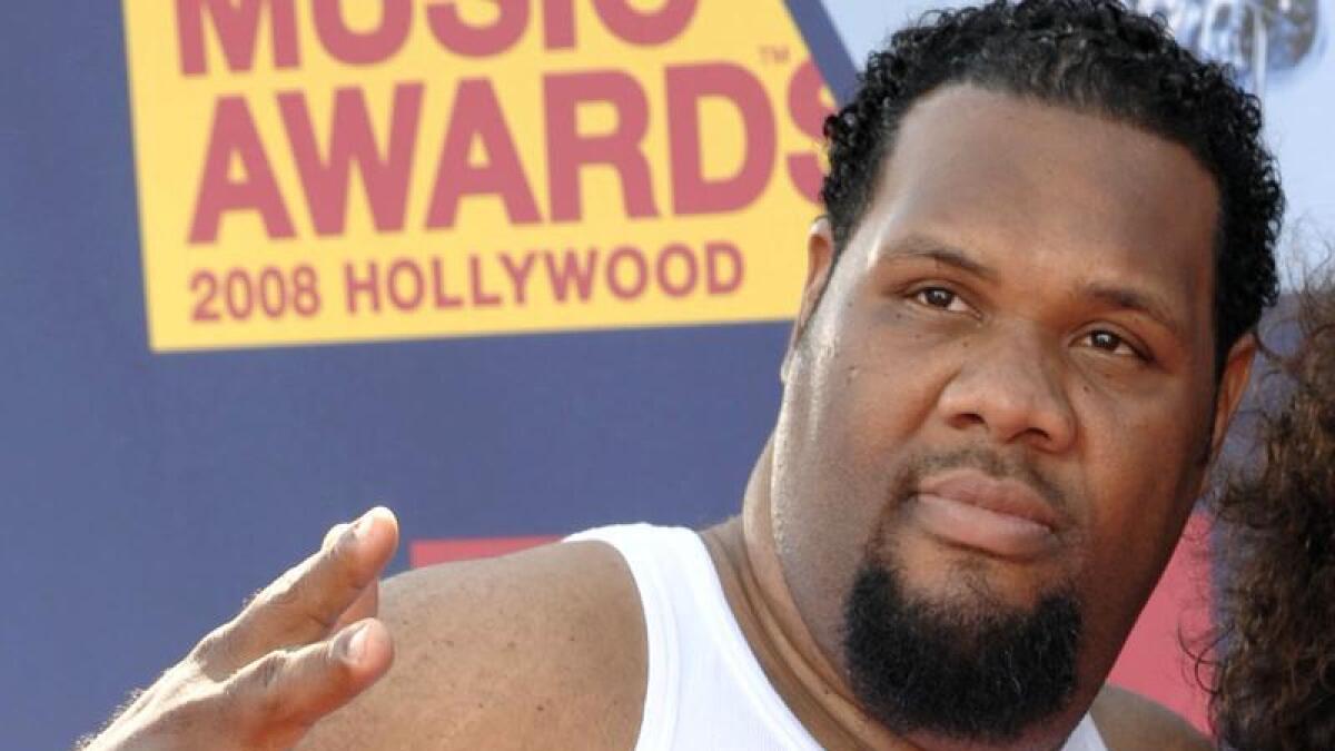 وفاة مغني الراب الأمريكي فاتمان سكوب بعد سقوطه على المسرح