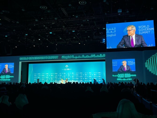 الرئيس التنفيذي لشركة روبلوكس يعلن عن إطلاق النسخة العربية خلال القمة العالمية للحكومات